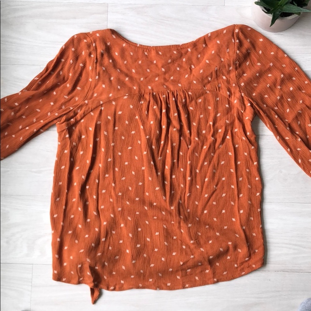 Universal Thread side tie top - Picture 6 of 8
